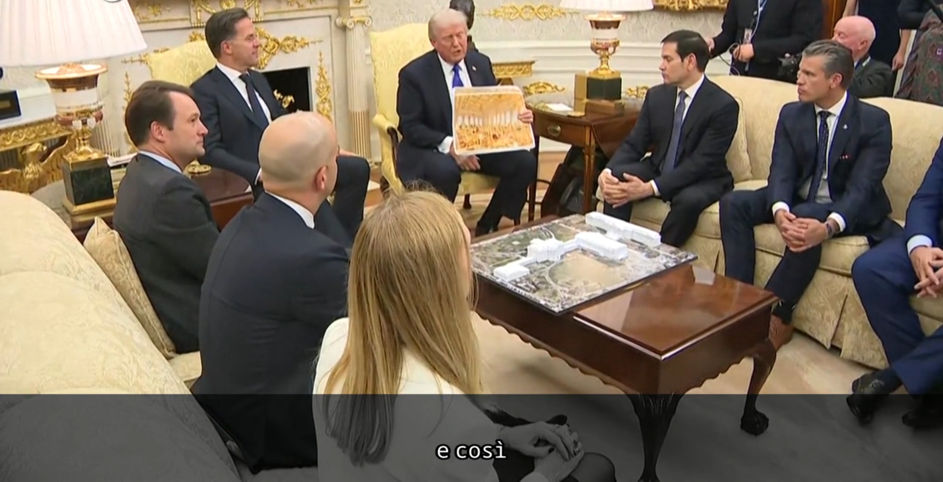 Trump mostra a Rutte l’enorme sala da ballo da 250 milioni di dollari che farà costruire alla Casa Bianca Trump mostra a Rutte l’enorme sala da ballo da 250 milioni di dollari che farà costruire alla Casa Bianca