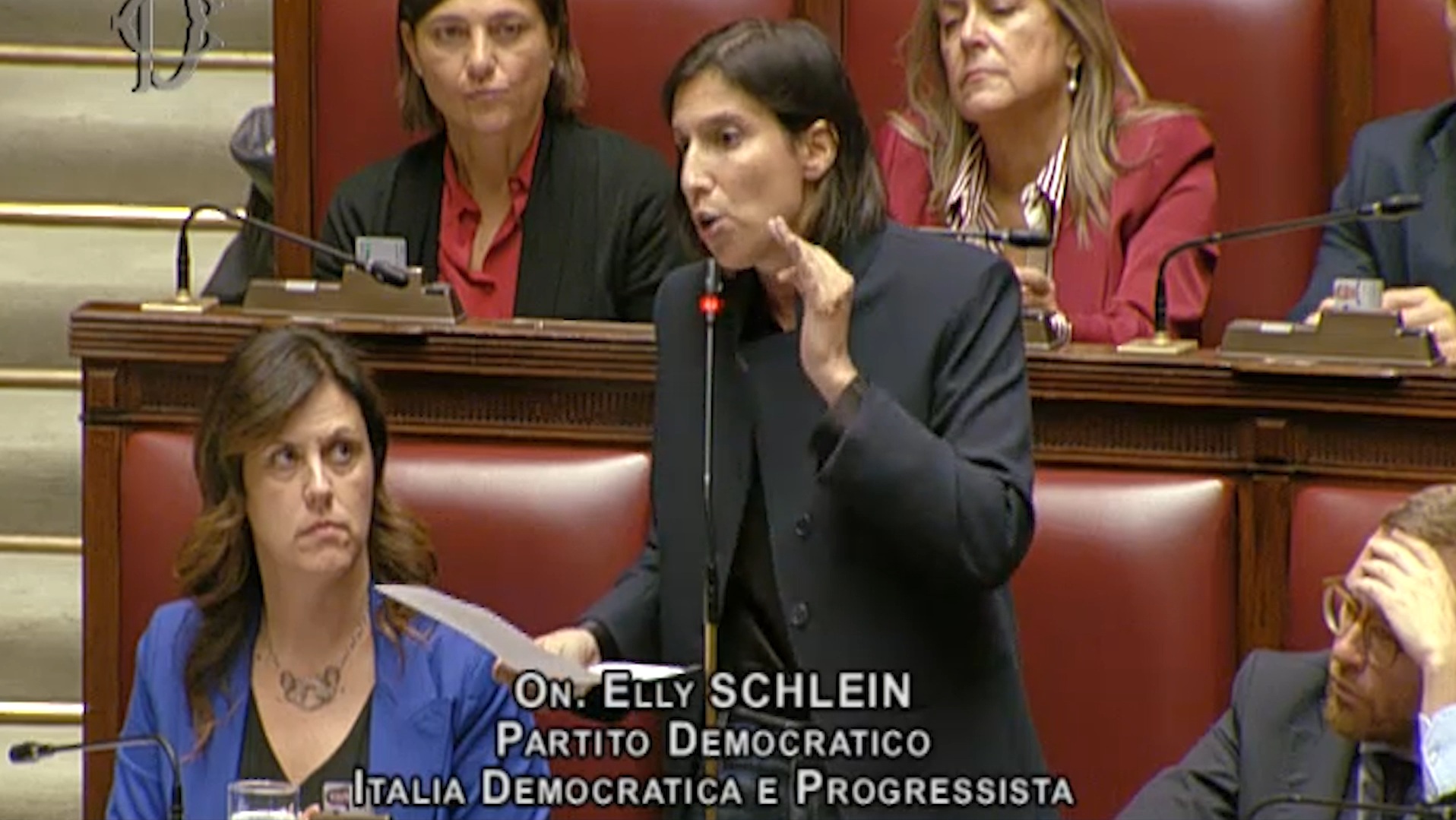 Schlein a Meloni: “Manovra austera e rinunciataria a crescita zero, la sua incoerenza ormai è conclamata” – Video Schlein a Meloni: “Manovra austera e rinunciataria a crescita zero, la sua incoerenza ormai è conclamata” – Video