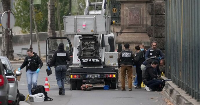 Rapina al Louvre, i 150 test del Dna e gli oggetti persi nella fuga: così sono stati incastrati i sospetti