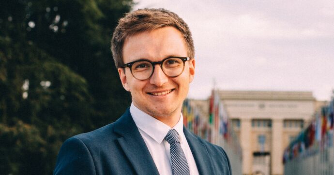 “Deterrenza delle armi nucleari? Una truffa per giustificare ogni spesa militare”: parla il Nobel per la Pace Florian Eblenkamp