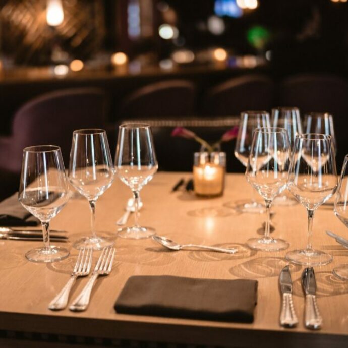 “Io e le mie sorelle abbiamo portato a cena i miei genitori per festeggiare il compleanno del mio papà ma non voglio dividere il conto per tre, non trovo giusto pagare 280 euro”: lo sfogo su Reddit