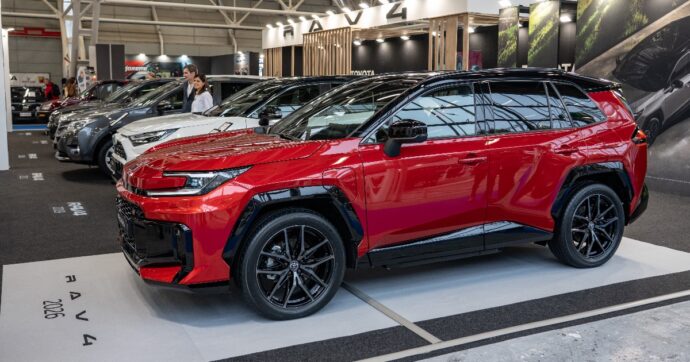 Toyota Rav4, anteprima italiana ad Auto e Moto d’Epoca per la sesta generazione