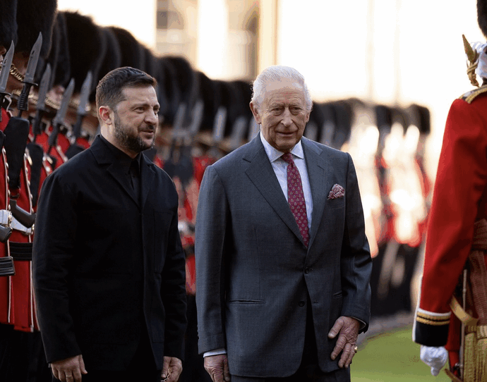 Zelensky da Re Carlo a Windors: ecco perché non è casuale l’accoglienza con tutti gli onori e le scenografie