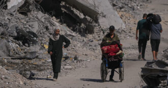 “Israele blocca l’ingresso degli aiuti a Gaza violando le condizioni della tregua”: la denuncia di 41 ong