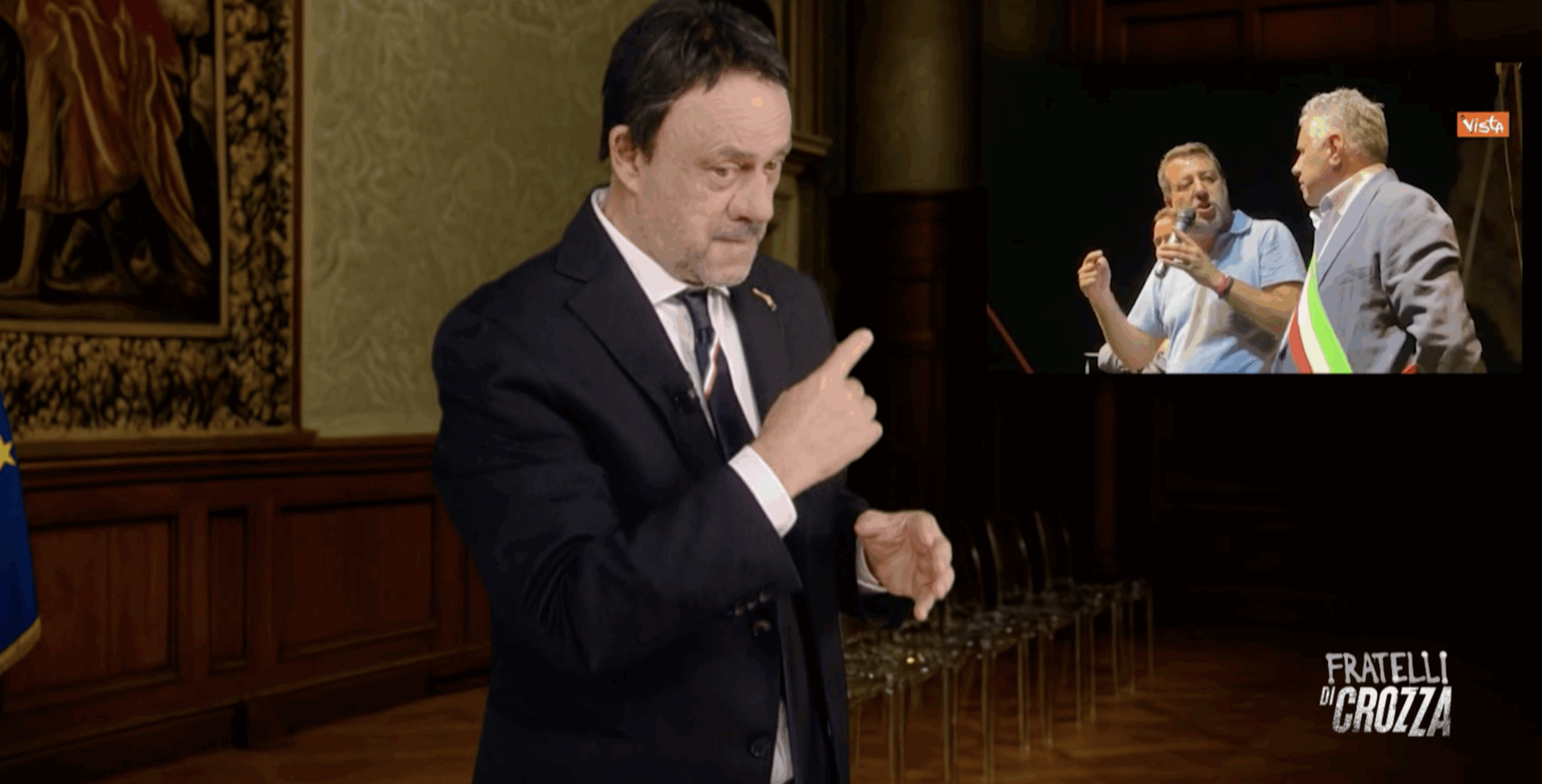 Crozza Salvini ricorda le promesse elettorali non mantenute: “Spernacchiatemi…” Crozza Salvini ricorda le promesse elettorali non mantenute: “Spernacchiatemi…”
