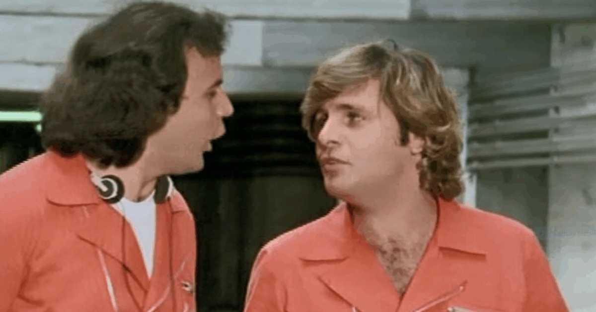 “Ciao Maurino… Quante risate, quante scene insieme, quanta vita condivisa sul set e fuori”: Jerry Calà ricorda Mauro Di Francesco. E Abatantuono commenta così