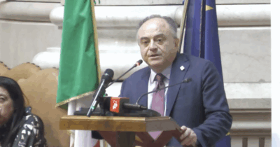 Copertina di Separazione delle carriere, Gratteri all’Anm: “L’obiettivo è impaurire i pm, trasformarli in burocrati. Dobbiamo essere compatti e parlare con la gente”