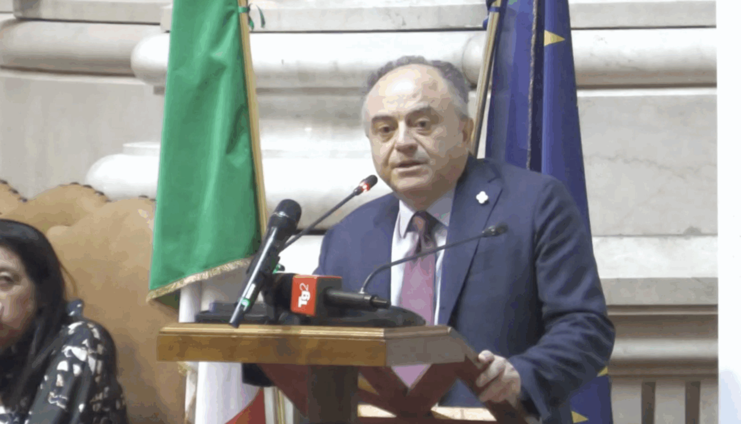 Separazione delle carriere, Gratteri all’Anm: “L’obiettivo è impaurire i pm, trasformarli in burocrati. Dobbiamo essere compatti e convincere la gente” Separazione delle carriere, Gratteri all’Anm: “L’obiettivo è impaurire i pm, trasformarli in burocrati. Dobbiamo essere compatti e convincere la gente”