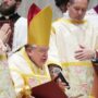 Copertina di Il cardinale conservatore Burke celebra messa in latino a San Pietro: il via libera di Leone XIV