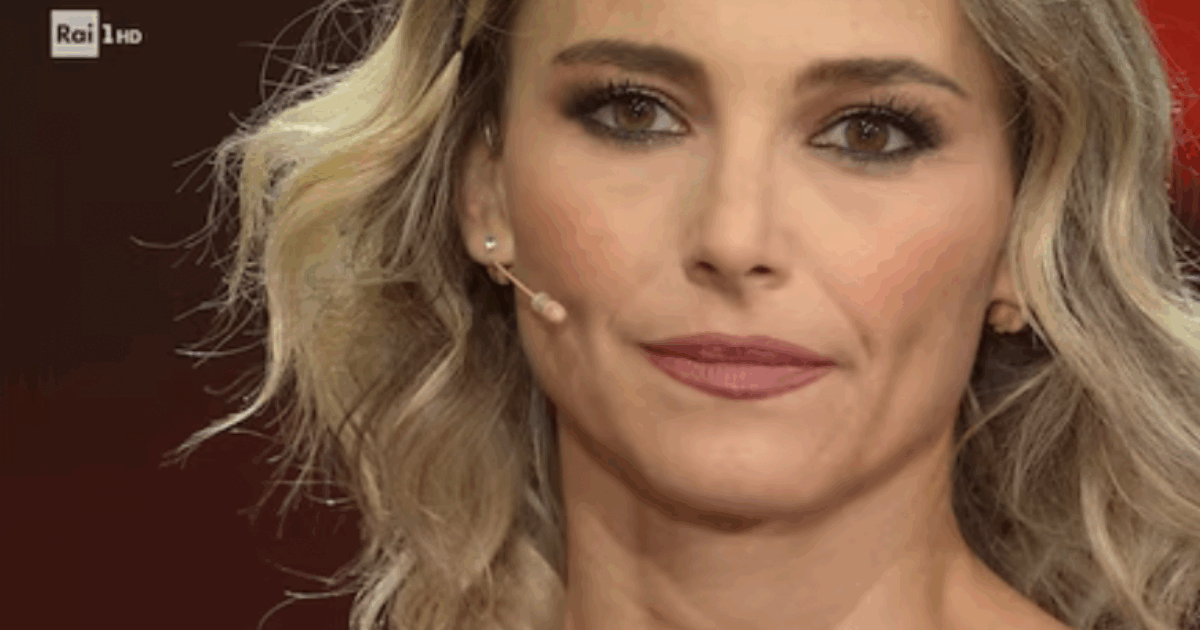 “Andavo in onda col sorriso ma dentro avevo una specie di tormento, un buio. Non avevo più un confine, un’identità”: parla Francesca Fialdini