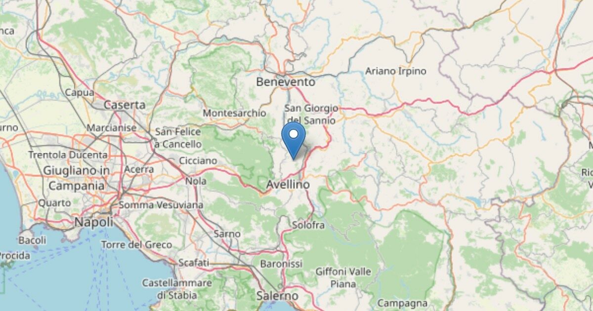 Terremoto in Irpinia: paura ma niente danni, scuole chiuse lunedì. “Tanti hanno preferito dormire in auto” Terremoto in Irpinia: paura ma niente danni, scuole chiuse lunedì. “Tanti hanno preferito dormire in auto”