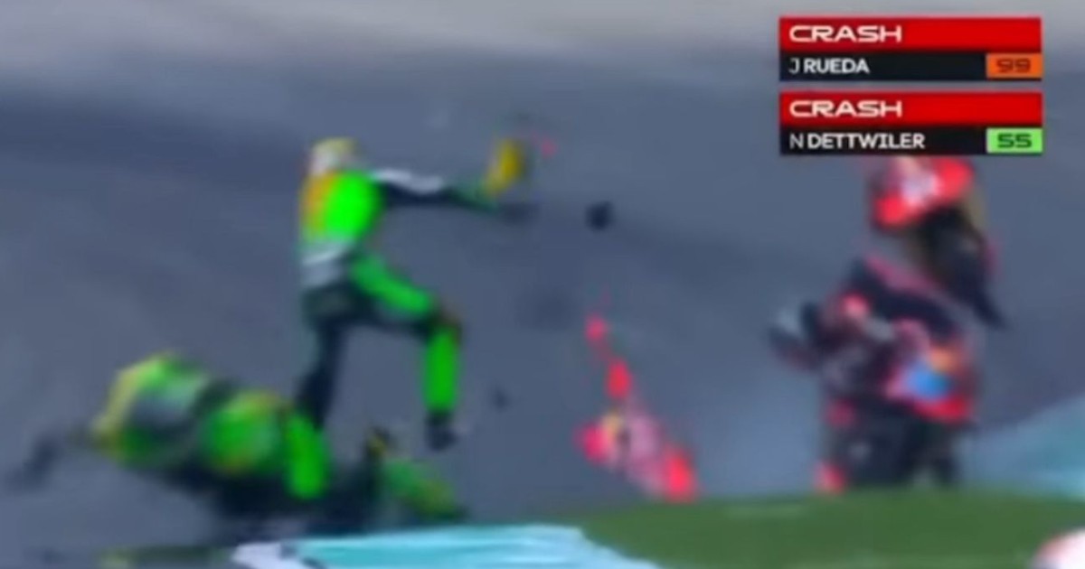 Incidente in Moto3, grave Dettwiler: “Ha avuto diversi arresti cardiaci e perso molto sangue”. Per Rueda frattura alla mano