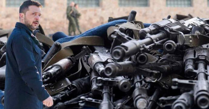 Kiev è un colabrodo: in tre anni e mezzo spariti dall’Ucraina mezzo milione di mitra, fucili, pistole