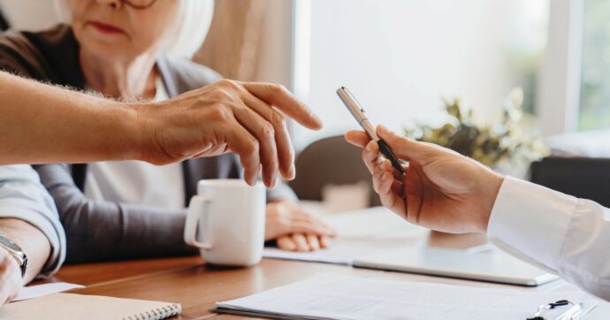 Italia è il paradiso delle eredità. Tassarle è giusto e anche utile