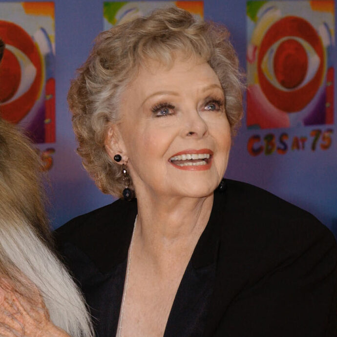 È morta June Lockhart: era Ruth Martin, la mamma di Timmy nella serie cult “Lassie”