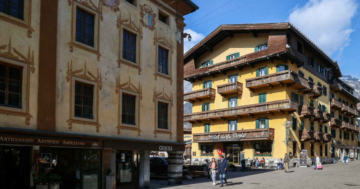 giochi invernali e follia olimpica un appartamento a cortina per 2 settimane pu242 costare fino a 731mila euro da Ilfattoquotidiano.it giochi invernali e follia olimpica un appartamento a cortina per 2 settimane pu242 costare fino a 731mila euro