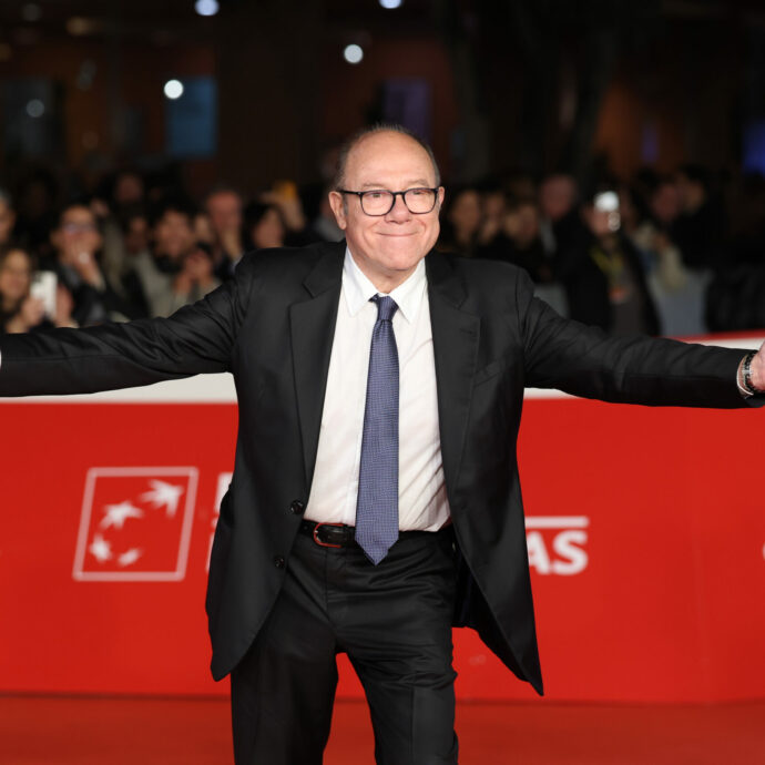 “Non farò le scarpe al sindaco Gualtieri, partiremo dalle periferie. Quando verrà meno l’affetto del pubblico mi ritirerò”: Carlo Verdone e il compleanno in Comune