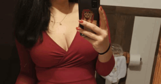 Copertina di Reggio Emilia, la 28enne Solange Samantha Rizzetto trovata morta in casa: “È rimasta folgorata nella doccia”