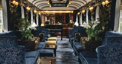 Copertina di L’Orient Express da Parigi arriva in costiera amalfitana: il leggendario treno rivive i fasti del Gran Tour