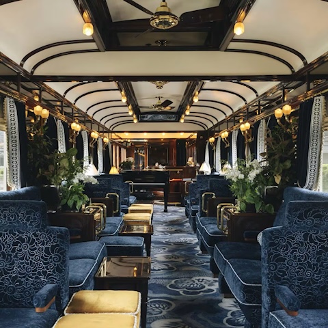 L’Orient Express da Parigi arriva in costiera amalfitana: il leggendario treno rivive i fasti del Gran Tour
