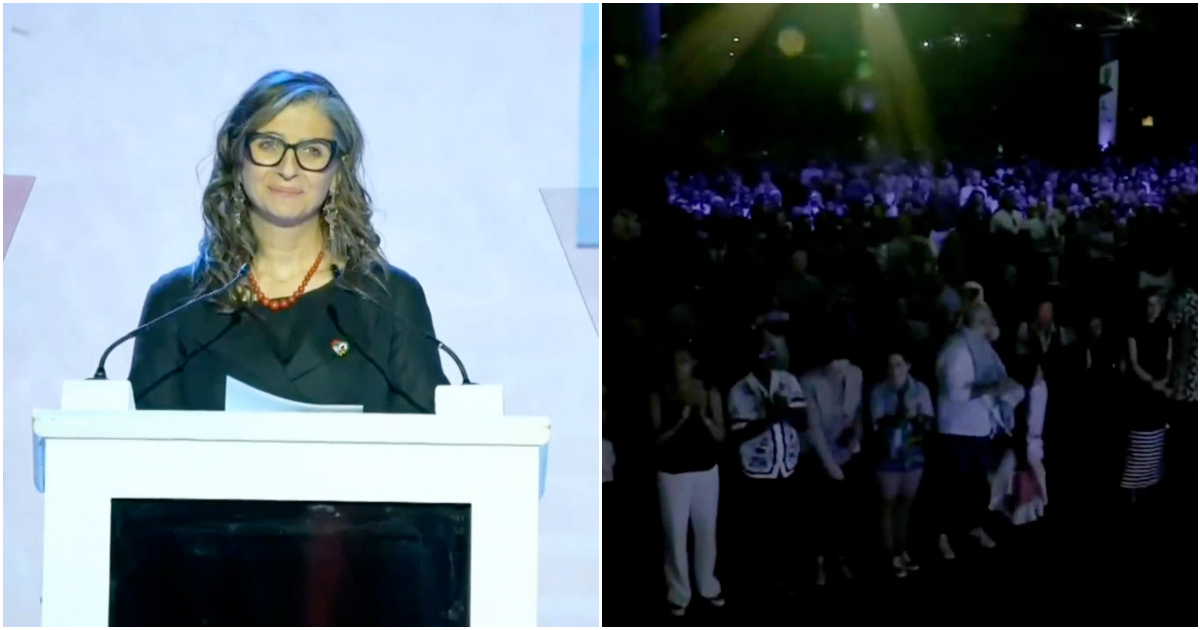 Standing ovation per Francesca Albanese in Sudafrica, è la speaker della Nelson Mandela Lecture 2025: “Vedo lui in ognuno di voi” – Video Standing ovation per Francesca Albanese in Sudafrica, è la speaker della Nelson Mandela Lecture 2025: “Vedo lui in ognuno di voi” – Video