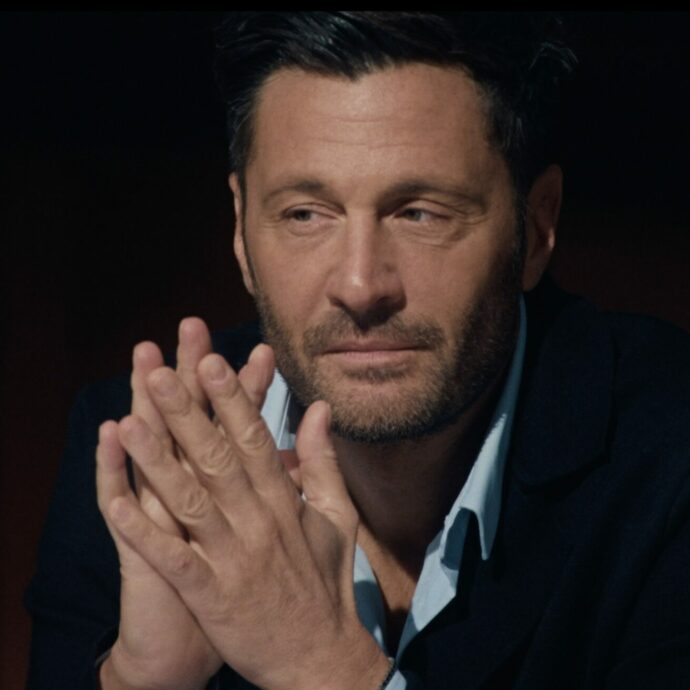 “Da bambino non camminavo per il morbo di Perthes. Non ho foto con le gambine bloccate, mamma ha buttato via tutto per lo choc”: parla Filippo Bisciglia