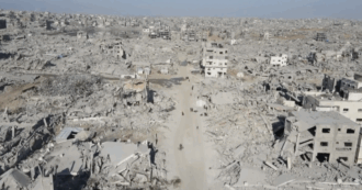 Copertina di Gaza, la zona orientale è un’enorme distesa di macerie: le impressionanti riprese del drone