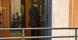 Rai, l’ad Giampaolo Rossi in visita da Fratelli d’Italia alla Camera. Domani la riunione della Commissione Vigilanza su Report