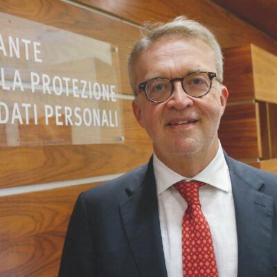 Copertina di Ghiglia, curriculum movimentato tra accuse di pestaggi e amici di Toti