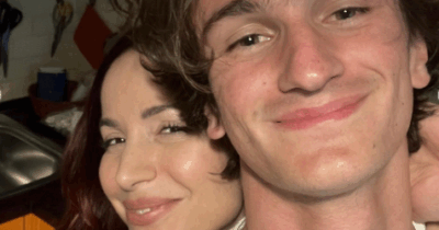 Copertina di È morto il fratello di Andrea Delogu, il 18enne deceduto in un incidente in moto. Il legame raccontato sui social: “È il più bello del mondo”