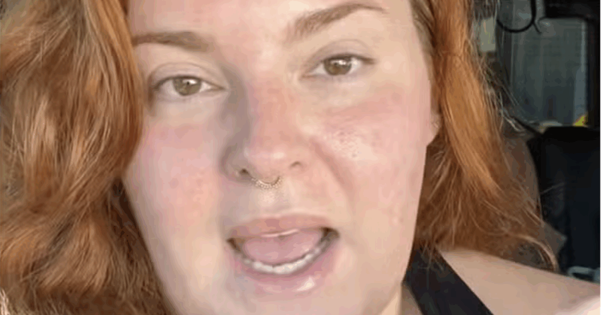 “Devi perdere peso! Così un assistente di volo mi ha insultata”: lo rabbia della modella Tess Holliday
