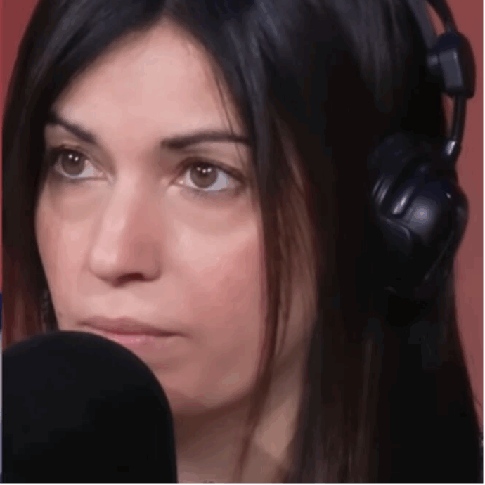 “Sono tornato a casa prima per il poco traffico e ho trovato mia moglie a letto con l’amante. È successo tutto adesso”: il dramma di un ascoltatore in diretta a Radio Globo