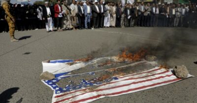 Copertina di Dopo sei mesi gli Usa stanno ancora ‘esaminando’ un loro attacco nello Yemen