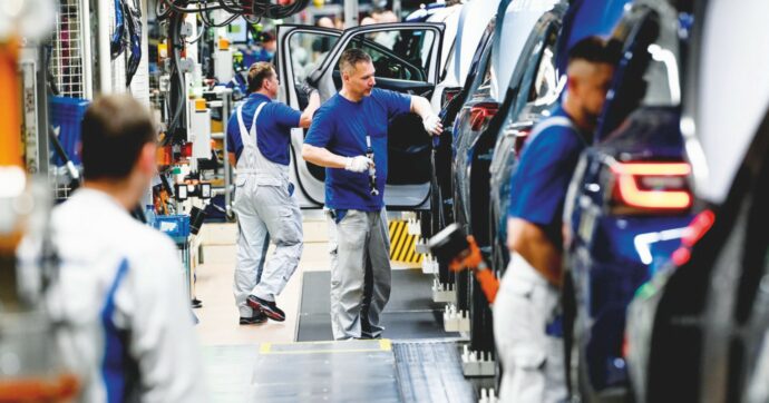 Inflazione e fiscal drag, carovita e tasse hanno ridotto i salari: nessun recupero