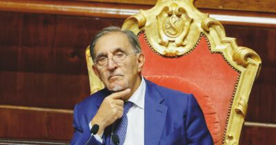 Copertina di Separazione delle carriere, Nordio contro La Russa. Derby a destra sulla festa