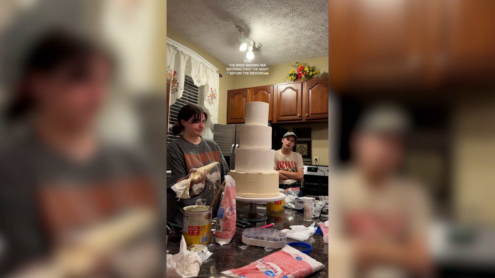 “Ho preparato da sola la mia torta nuziale la notte prima del matrimonio e questo perché sono una procrastinatrice”: la rivelazione di una sposa “Ho preparato da sola la mia torta nuziale la notte prima del matrimonio e questo perché sono una procrastinatrice”: la rivelazione di una sposa