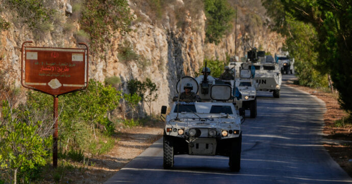 Libano, l’Idf supera il confine e uccide il dipendente di un municipio. L’ira dei locali: “Dove era la missione Unifil? I caschi blu non ci hanno protetto”