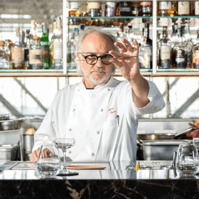 “Hanno servito le vongole crude quando erano già contaminate”: assolto in appello lo chef Marco Sacco dopo la condanna in primo grado per “commercio di alimenti nocivi”