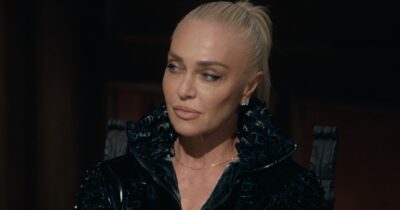 Copertina di “Gerry Scotti tratta Samira come Mike Bongiorno trattava me. Il ruolo della donna va cambiato, mi piacerebbe che alla Ruota si sdoganasse la valletta”: così Paola Barale