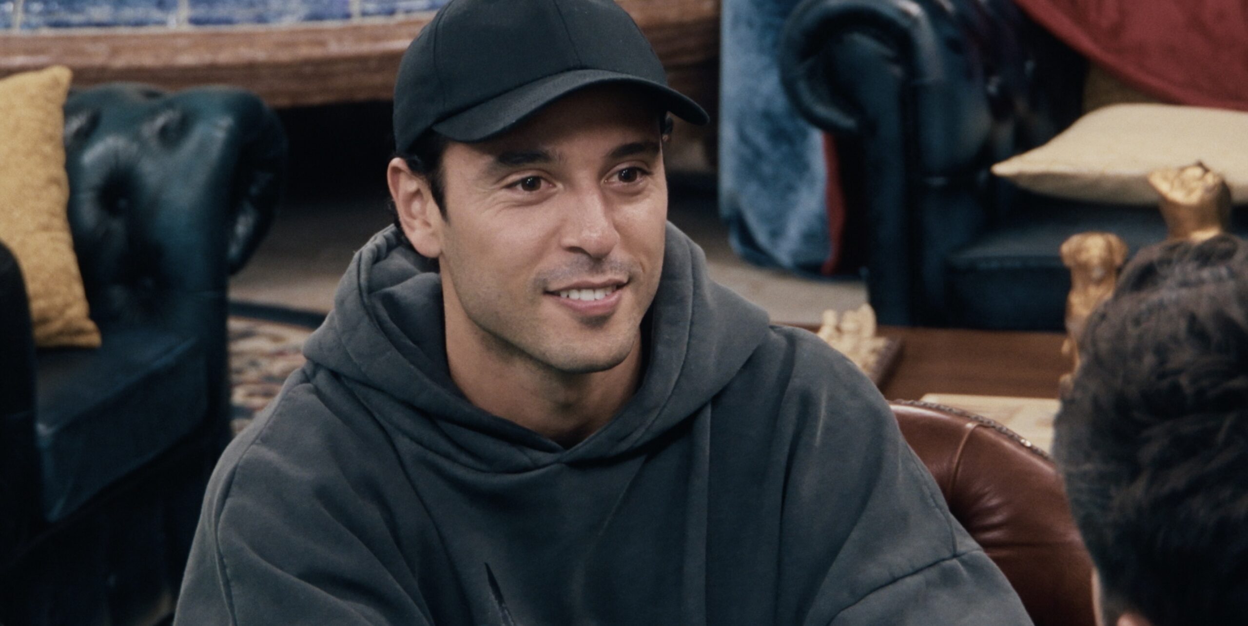 “Se ho mai tradito? In passato, ma era una roba piccolina, poco importante. Me ne sono pentito, ho anche imparato”: Giuseppe Giofrè star a “The Traitors” “Se ho mai tradito? In passato, ma era una roba piccolina, poco importante. Me ne sono pentito, ho anche imparato”: Giuseppe Giofrè star a “The Traitors”