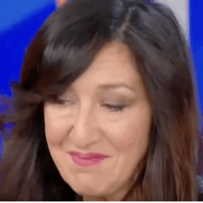 “Sono arrivata in ospedale che era già morta. Il dolore mi ha devastato, ho perso 8 chili e la voglia di mangiare”: Emanuela Aureli in lacrime racconta la morte improvvisa della madre