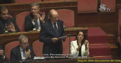 Copertina di Riforma giustizia, il senatore di Forza Italia: “Parlo dal seggio di Berlusconi, a lui dedichiamo questa giornata storica” – Video