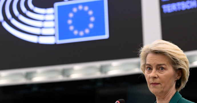 La maggioranza Ursula boccia il bilancio di Von der Leyen: “No al modello Pnrr, i piani nazionali vengano sottoposti al voto del Parlamento Ue”