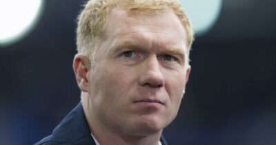 Copertina di “Facciamo sempre le stesse cose con lui perché non sa che giorno della settimana sia. Per questo ho detto basta con la tv”: parla Paul Scholes