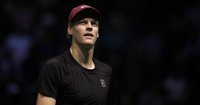 “Non sono fresco fresco, ma devo alzare il livello”: quando gioca oggi Sinner contro Shelton a Parigi | Orario e dove vederlo in tv