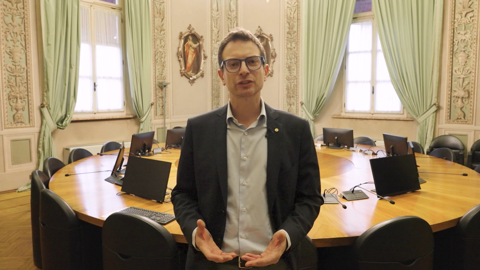 cori fascisti nella sede di fdi il sindaco di parma la citt224 non accetta squallida propaganda legata a un passato orrendo da Ilfattoquotidiano.it cori fascisti nella sede di fdi il sindaco di parma la citt224 non accetta squallida propaganda legata a un passato orrendo