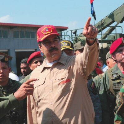 Copertina di Il Miami Herald rivela: “Raid Usa dentro il Venezuela per rovesciare Maduro”