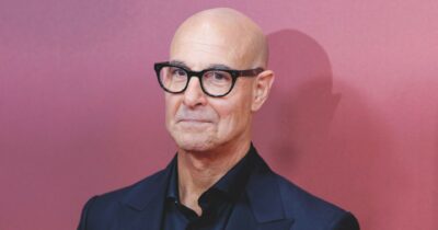 Copertina di Stanley Tucci sul set: ladro fascinoso che tanta di rubare la Gioconda