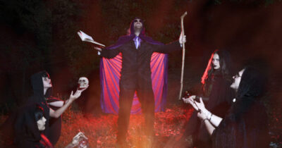 Copertina di “All’inizio mi tiravano le pietre addosso”: siamo andati a caccia del fantasma del “matto” di Montelupone e vi raccontiamo come è andata