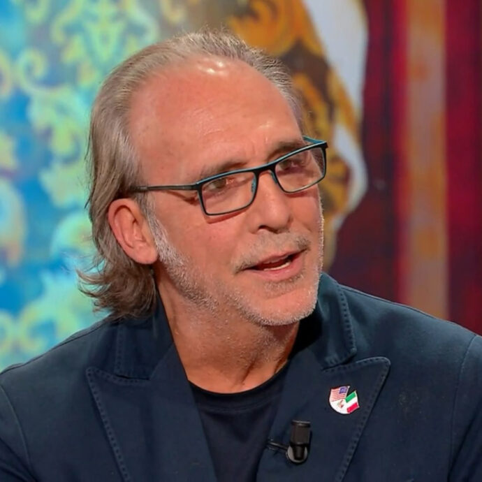 “Per non morire di fame a 13 anni ho fatto il facchino. Dopo la morte di papà, sono diventato poverissimo e non avevo cibo né luce”: lo rivela Luca Ward